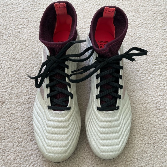 Adidas Predator Soccer Women’s Cleats - Picture 4 of 5